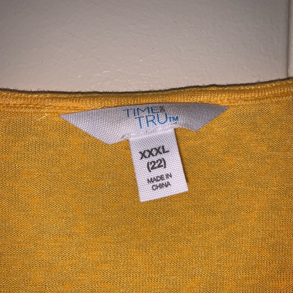V-Neck Yellow Top - Picture 3 of 3
